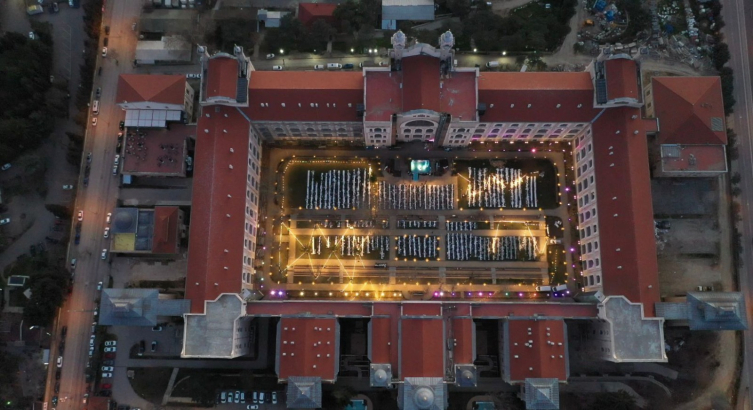 Bakan Işıkhan, Sağlık Bilimleri Üniversitesi öğrencileriyle iftarda buluştu